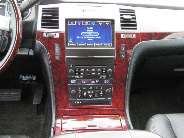 2013 Cadillac Escalade 4dr SUV